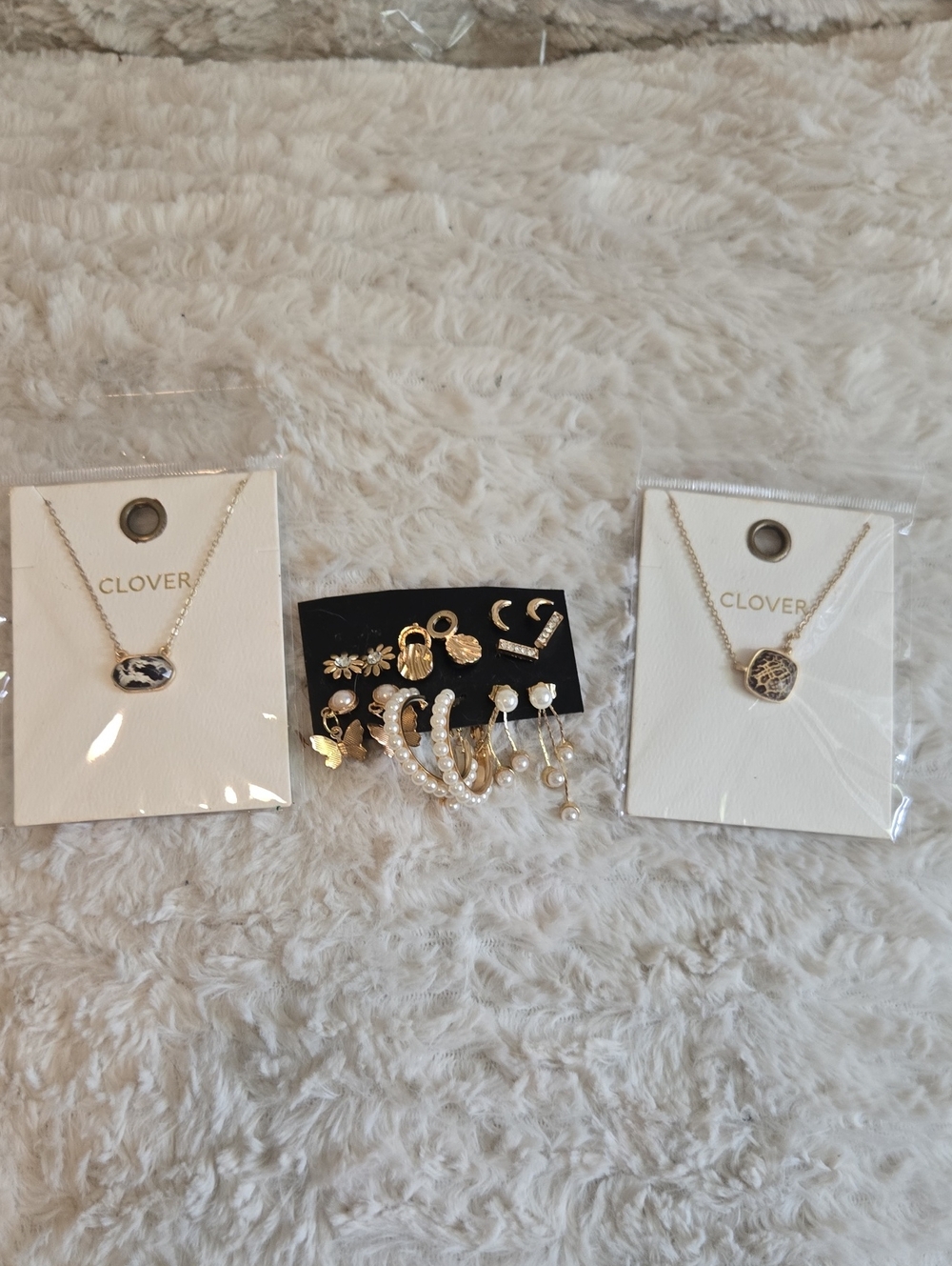 Love Gold and Pearl Mixed Jewelry Set - Women's Necklace and Earring Pack